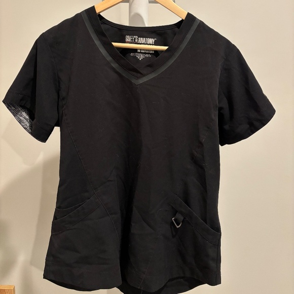 Grey's Anatomy Scrubs - Picture 1 of 3